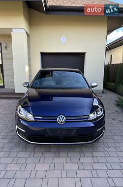 Volkswagen e-Golf  2017