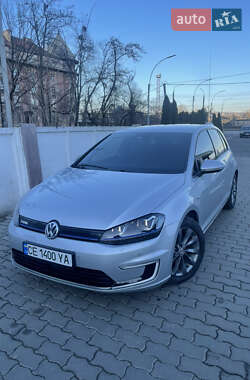 Volkswagen e-Golf  2015