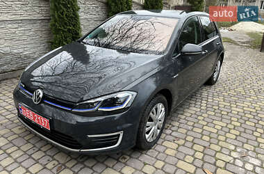 Volkswagen e-Golf  2020