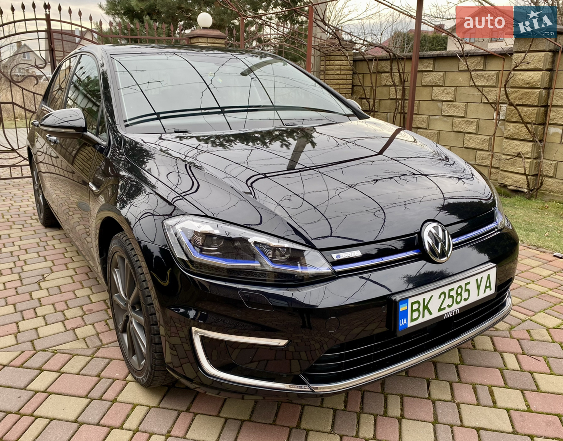 Volkswagen E Golf 2018 VIN WVWZZZAUZJ8910380 фото оголошення 3 з 24