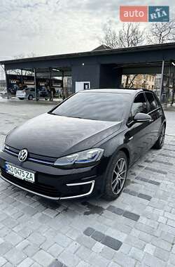 Volkswagen e-Golf  2018