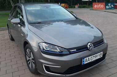 Volkswagen e-Golf  2015