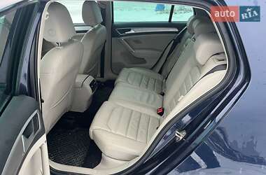 Volkswagen e-Golf 2015