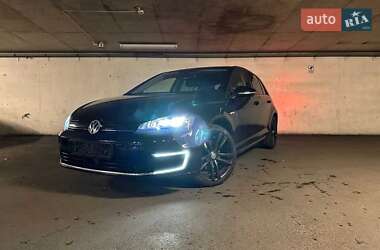 Volkswagen e-Golf  2014