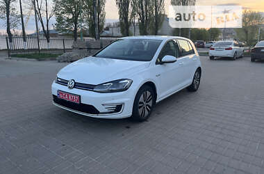 Volkswagen e-Golf  2020