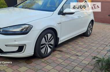 Volkswagen e-Golf 2014