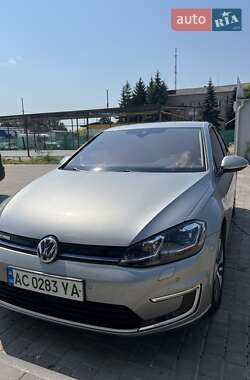 Volkswagen e-Golf  2018