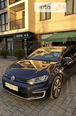 Volkswagen e-Golf 2014