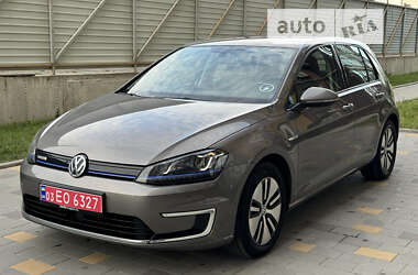 Volkswagen e-Golf 2015