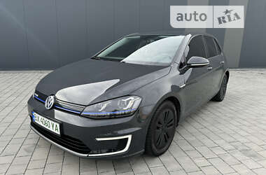 Volkswagen e-Golf  2015