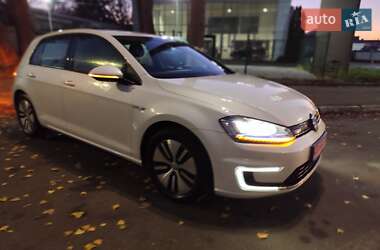 Volkswagen e-Golf  2014