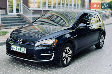 Volkswagen e-Golf  2016