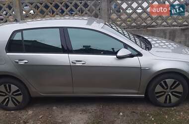 Volkswagen e-Golf  2018