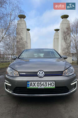 Volkswagen e-Golf  2016