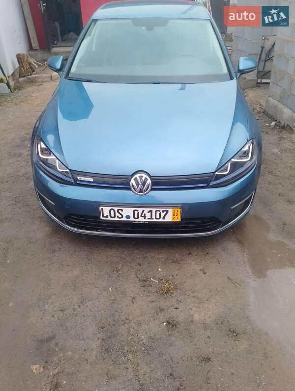 Хетчбек Volkswagen e-Golf
