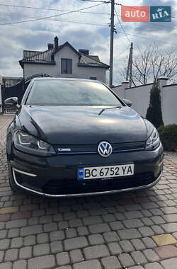 Volkswagen e-Golf  2016