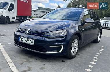 Volkswagen e-Golf  2014