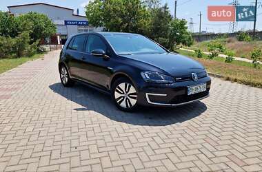 Volkswagen e-Golf  2016