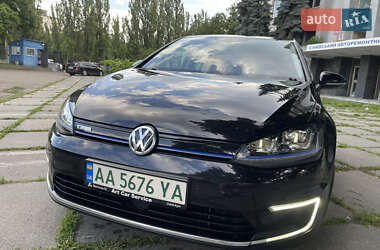 Volkswagen e-Golf  2015