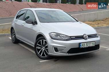 Volkswagen e-Golf  2020