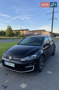 Volkswagen e-Golf  2018