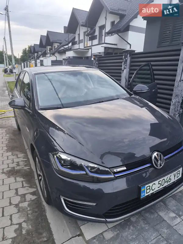 Volkswagen e-Golf
