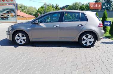 Volkswagen e-Golf 2015