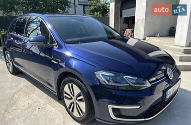 Volkswagen e-Golf  2017