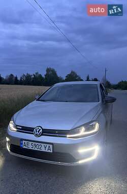 Volkswagen e-Golf 2017