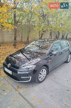 Volkswagen e-Golf  2018