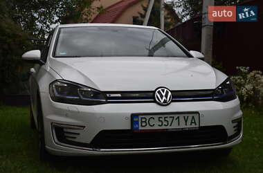 Volkswagen e-Golf  2018