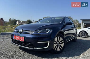 Volkswagen e-Golf  2015