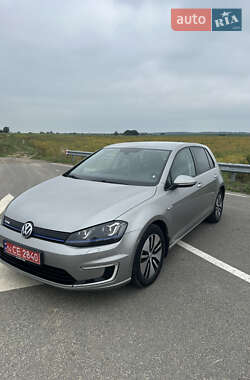 Volkswagen e-Golf  2016