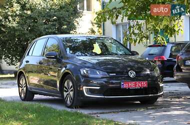 Volkswagen e-Golf 2015