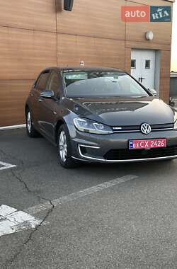 Volkswagen e-Golf  2018