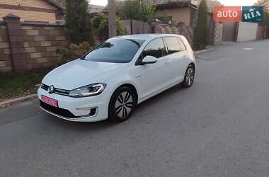 Volkswagen e-Golf  2017