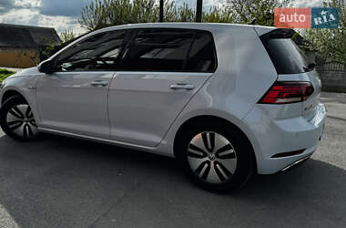 Volkswagen e-Golf  2017