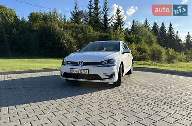 Volkswagen e-Golf  2020