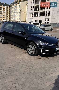 Volkswagen e-Golf  2020