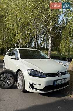 Volkswagen e-Golf  2016