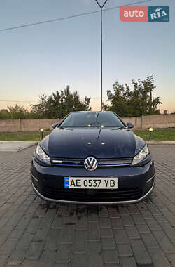 Volkswagen e-Golf  2014