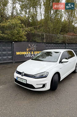 Volkswagen e-Golf 2014