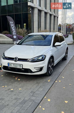 Volkswagen e-Golf  2018