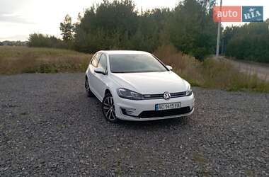 Volkswagen e-Golf  2018
