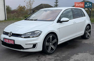 Volkswagen e-Golf  2018