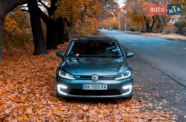 Volkswagen e-Golf  2019