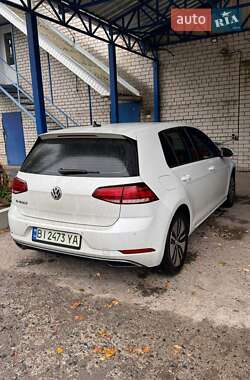 Volkswagen e-Golf  2017