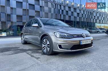 Volkswagen e-Golf  2016