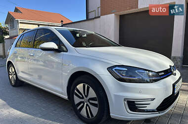 Volkswagen e-Golf  2020