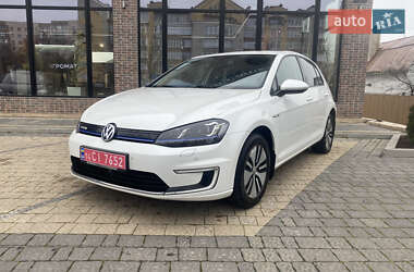 Volkswagen e-Golf  2016